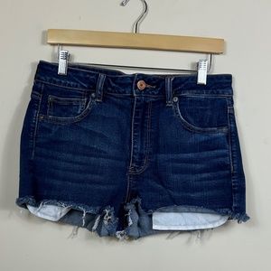 American Eagle Outfitters	Shorts	Blue 	Denim Freyed Edge "Super Stretchy"	Size	1